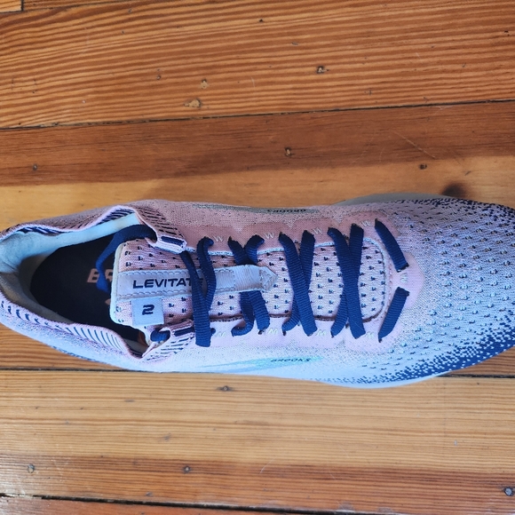 Brooks Women's Levitate Running Shoe - Picture 5 of 6